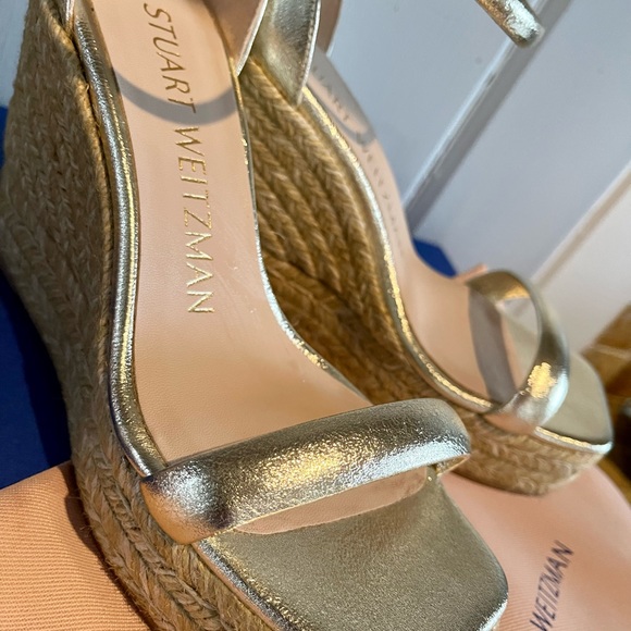 Stuart Weitzman Gold Nudist Wedge Espadrilles 36 /5.5 C LIKE NEW - Picture 2 of 7